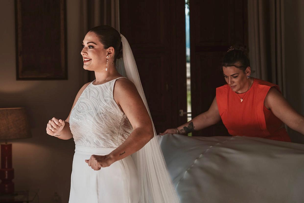 Novia con su vestido